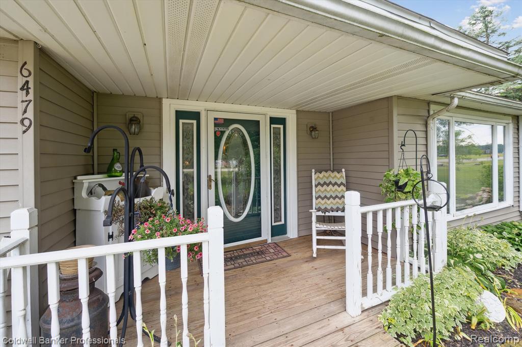 6479 W Court Street, Flint, MI 48532 — Photo 2