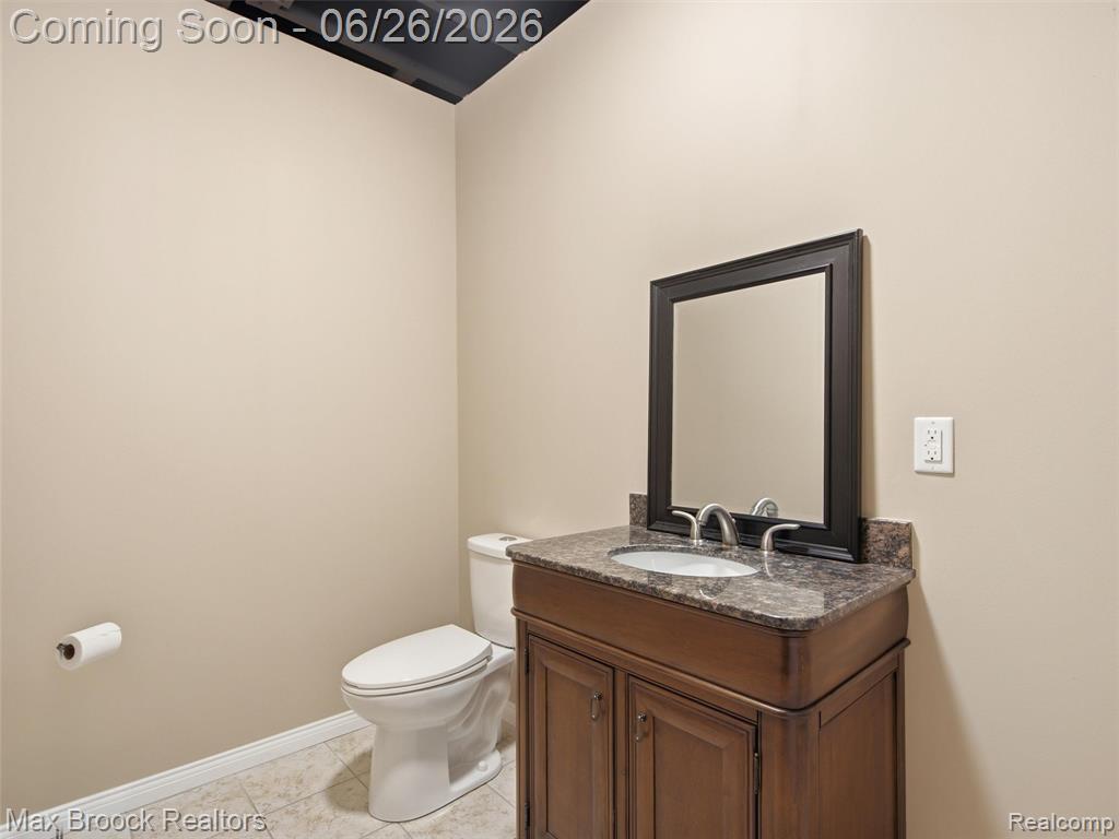 583 Birchcrest Court, Oakland, MI — Photo 55