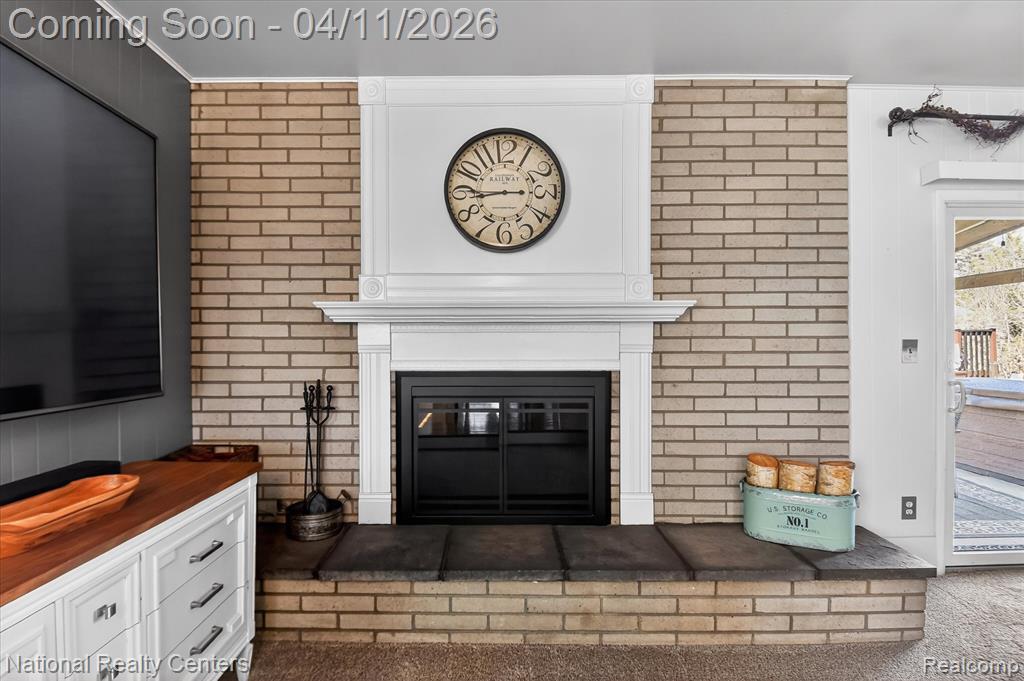 594 Worchester Street, Westland, MI 48186 — Photo 18