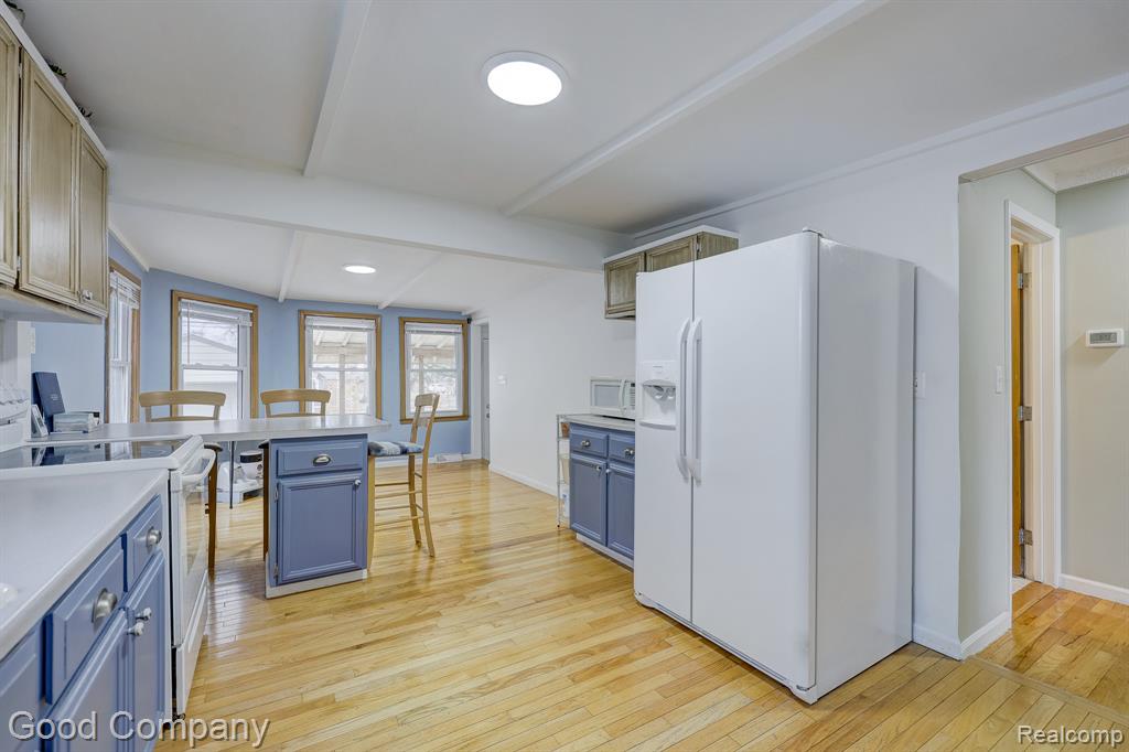 29329 Tawas Street, Madison Heights, MI 48071 — Photo 10