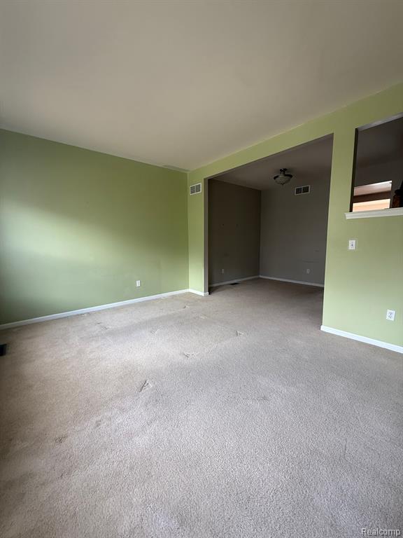 1618 RED HICKORY, Howell, MI 48855 — Photo 9