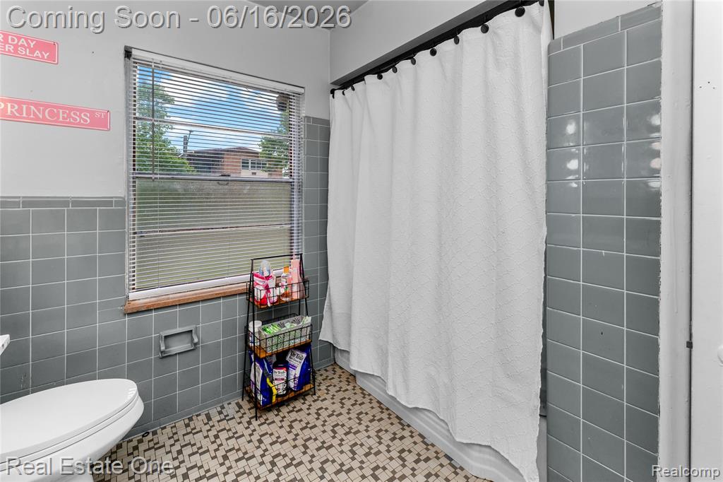5200 Chalmers Street, Detroit, MI 48213 — Photo 15