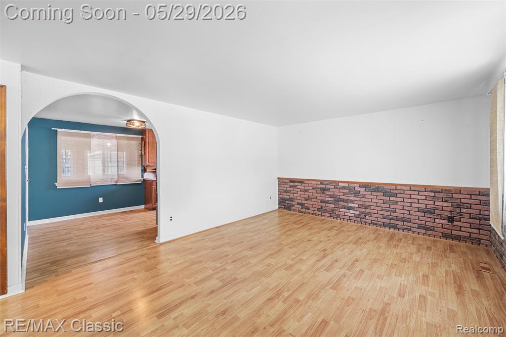 15586 Oakbrook Street, Romulus, MI 48174 — Photo 7