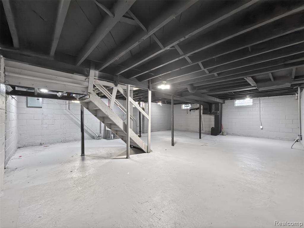 20553 Hamburg Street, Detroit, MI 48205 — Photo 31