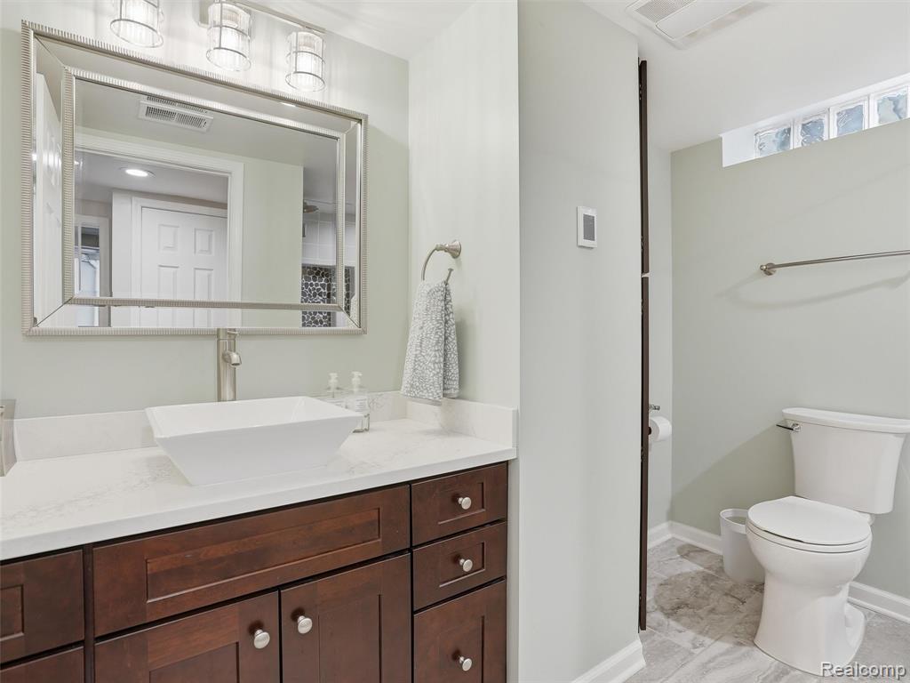 42902 Saxony Road, Canton, MI 48187 — Photo 38
