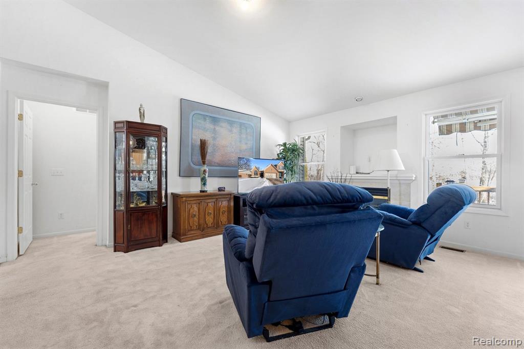 23664 W Lake Circle, Brownstown, MI 48183 — Photo 5