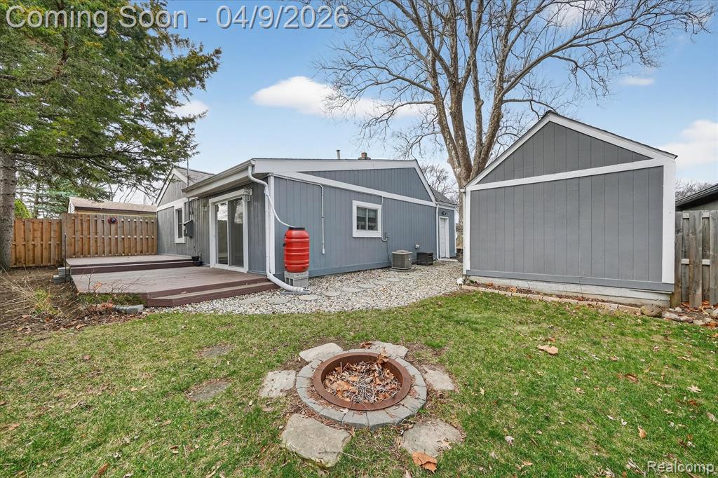 29100 Tawas Street, Madison Heights, MI 48071 — Photo 29
