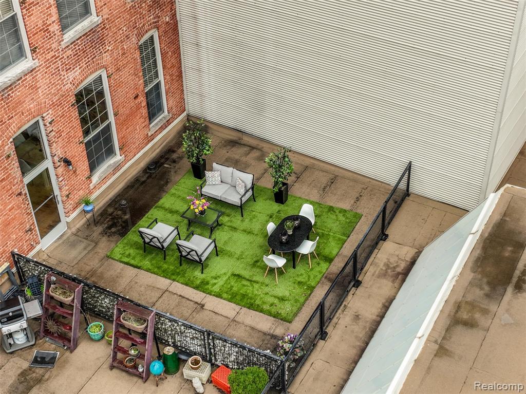 200 River Pl, 13, Detroit, MI 48207 — Photo 13