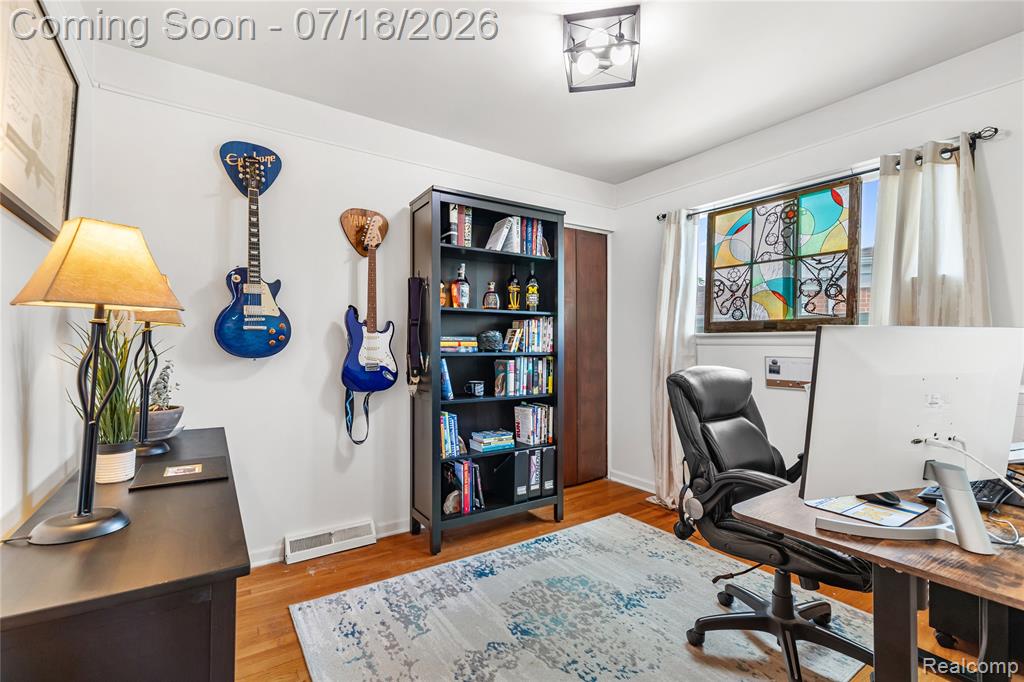 7837 Hugh Street, Westland, MI — Photo 12