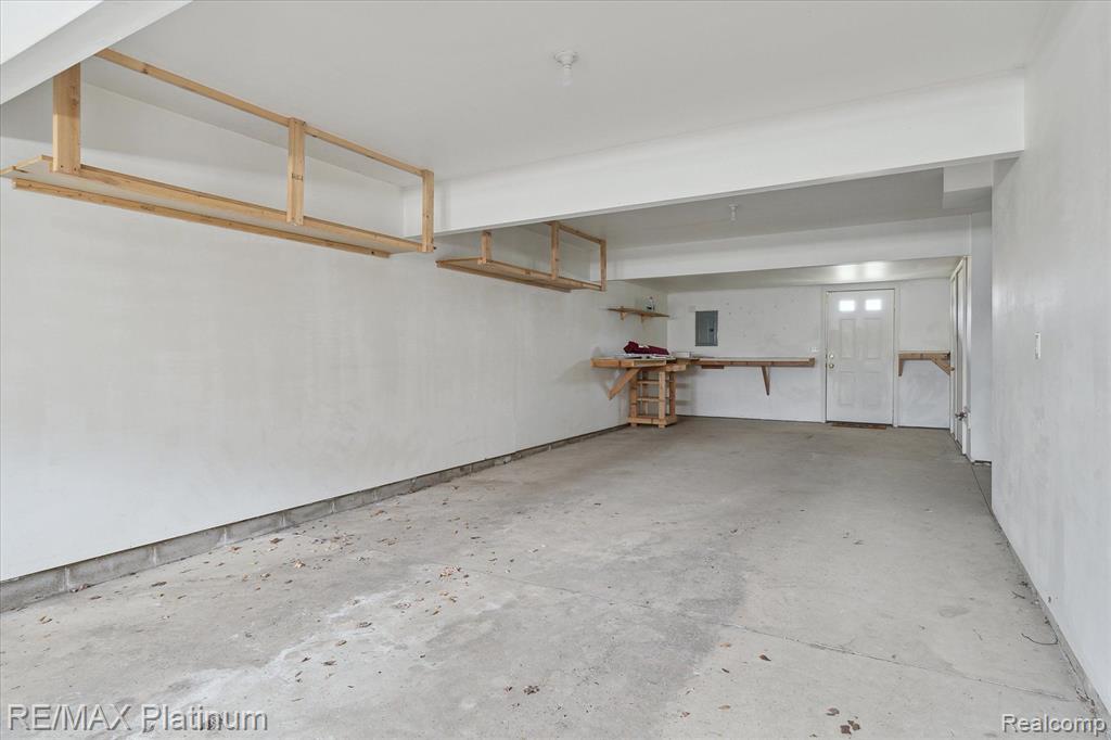 2188 KNOTTY PINE Trail, Howell, MI 48855 — Photo 19