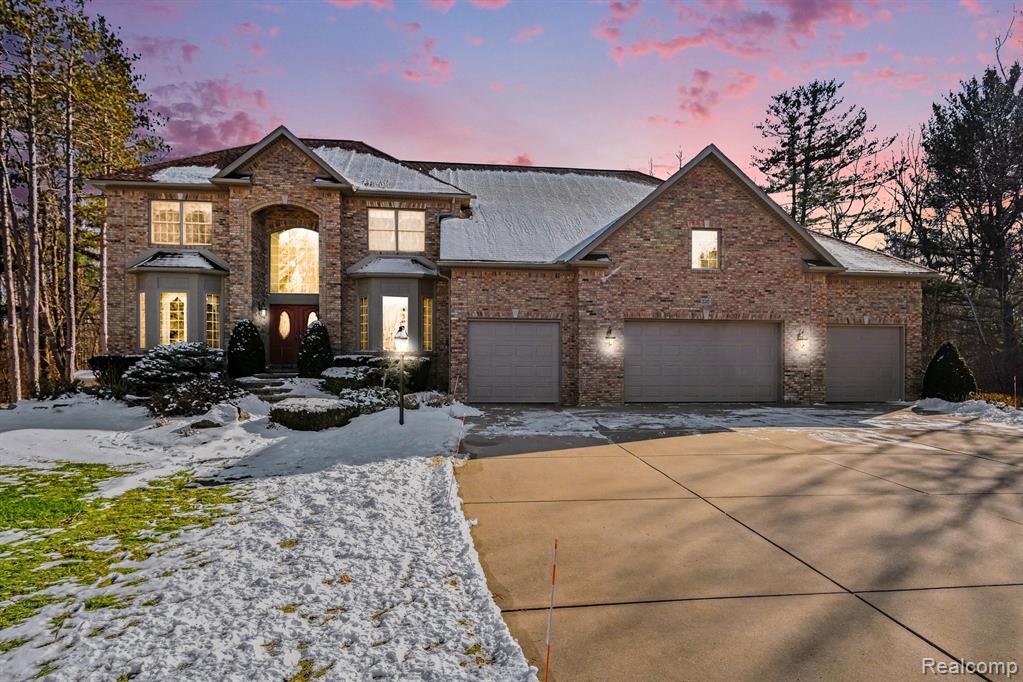 2215 Ridgemoor Court, Burton, MI 48509 — Photo 2