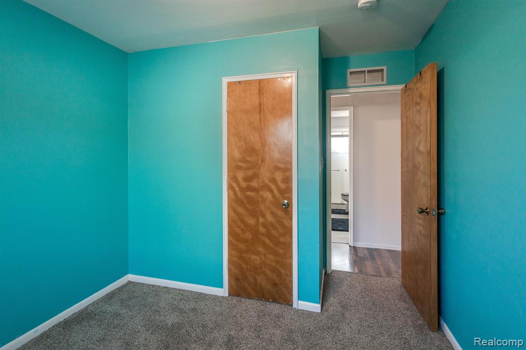 1629 E DULONG Avenue N, Madison Heights, MI 48071 — Photo 22