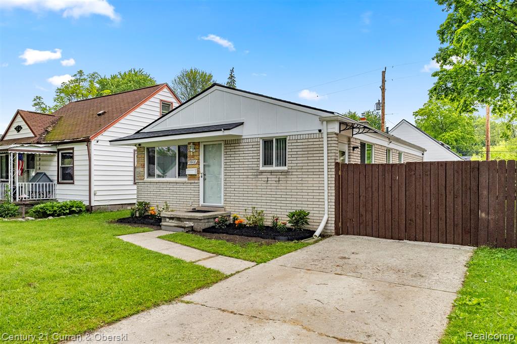 5908 Gilman Street, Garden City, MI — Photo 2