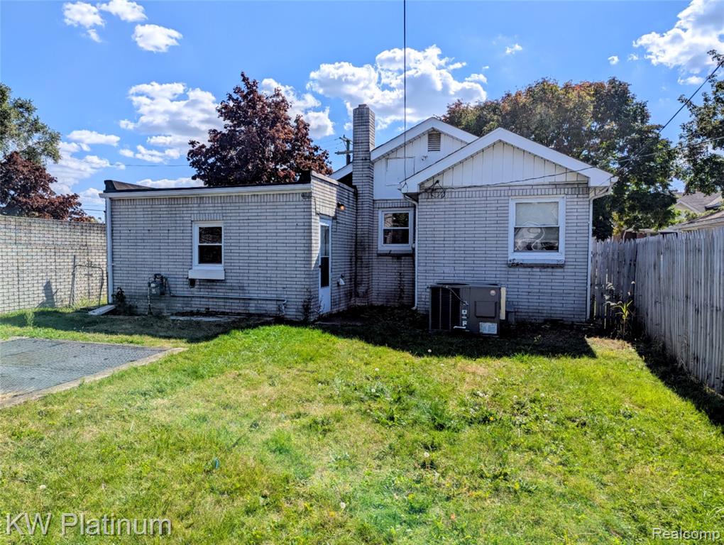7399 Gronow, Center Line, MI 48015 — Photo 15