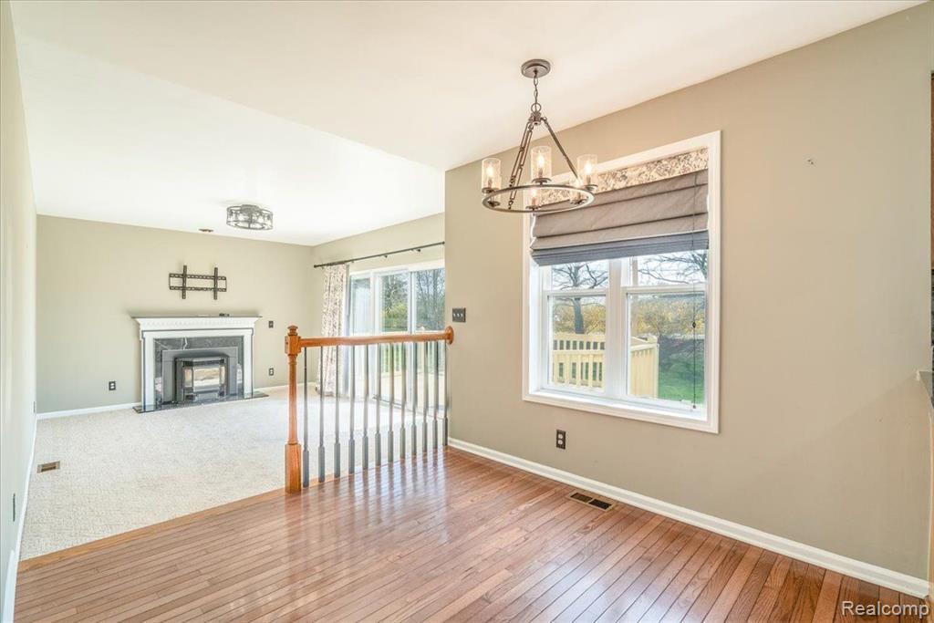 9429 MADISON Drive, Belleville, MI 48111 — Photo 14