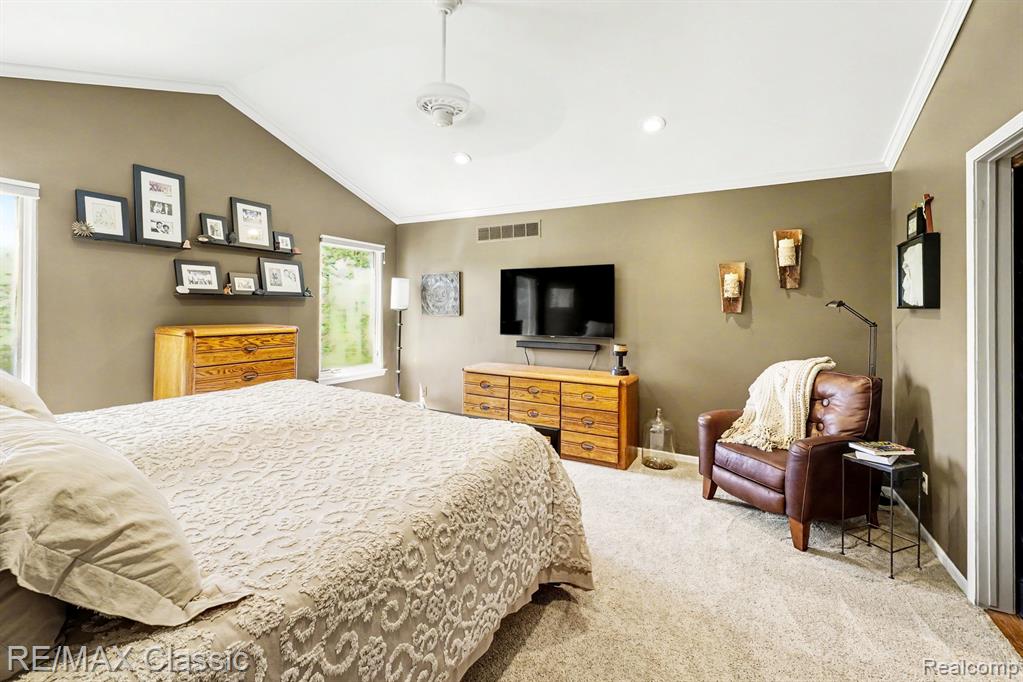 54853 Walnut Drive, New Hudson, MI 48165 — Photo 18