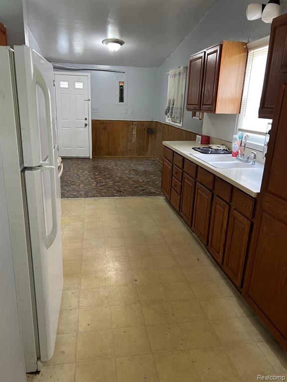 5160 Cherokee Street, Dearborn Heights, MI 48125 — Photo 11