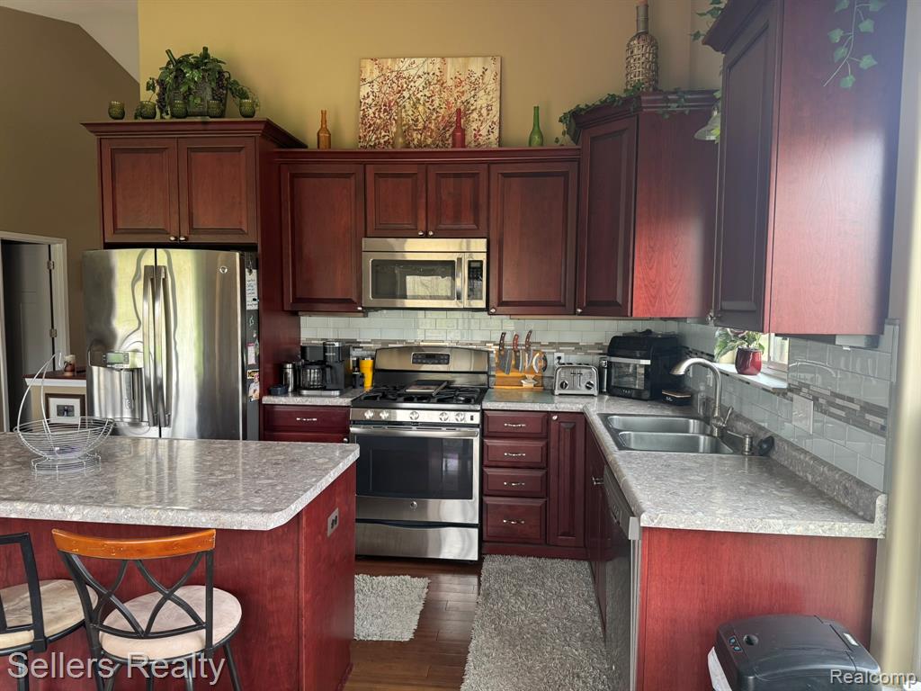 7237 River Rock Drive, Davison, MI 48423 — Photo 16