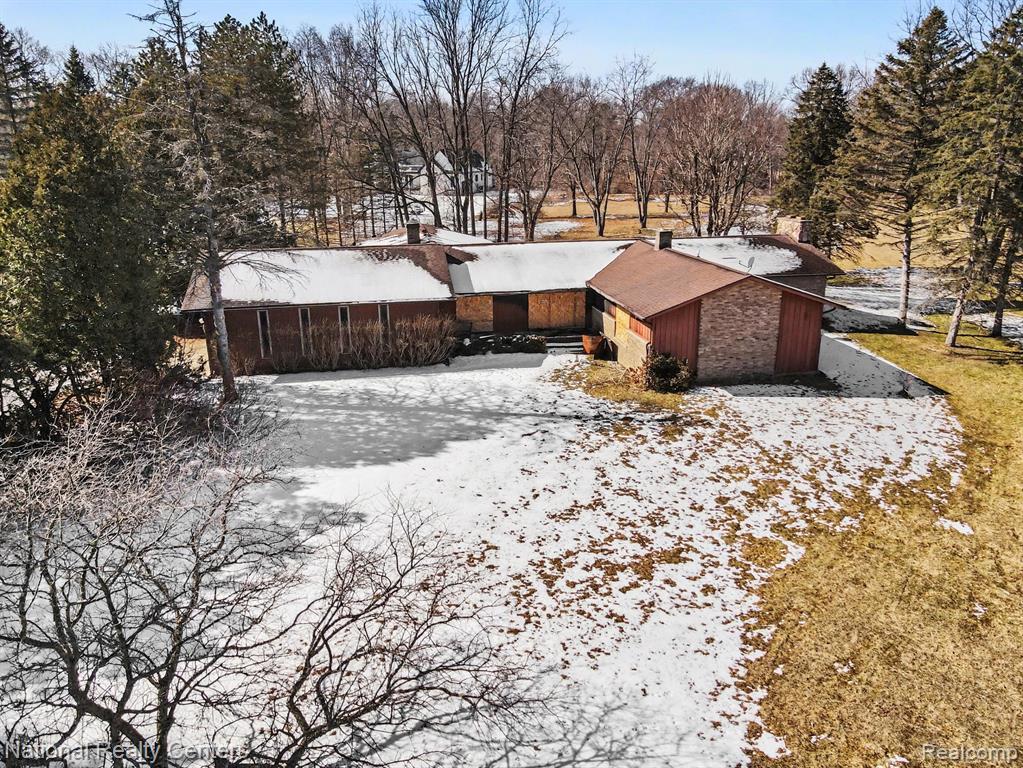 400 Liddy Drive, Brighton, MI 48114 — Photo 7