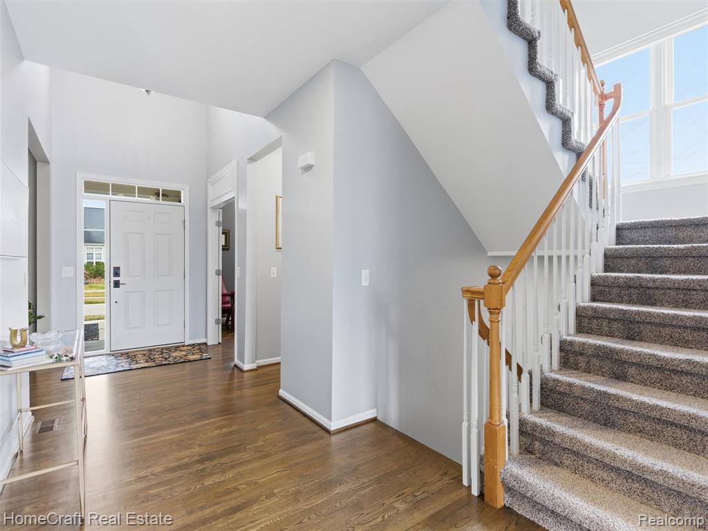 6031 BALMORAL Way, Commerce Twp, MI 48382 — Photo 7