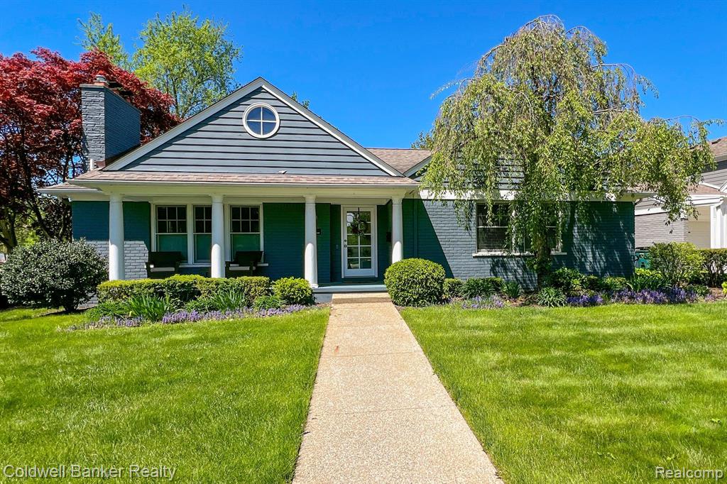 596 S GLENHURST Drive, Birmingham, MI 48009 — Photo 2