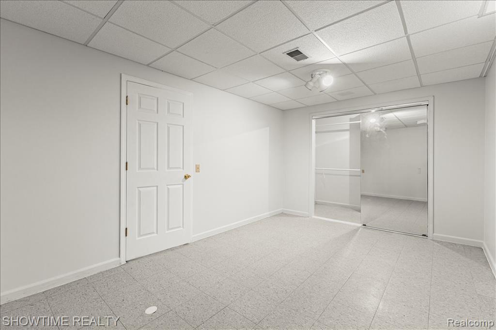 46132 Royal Drive, Chesterfield, MI — Photo 35