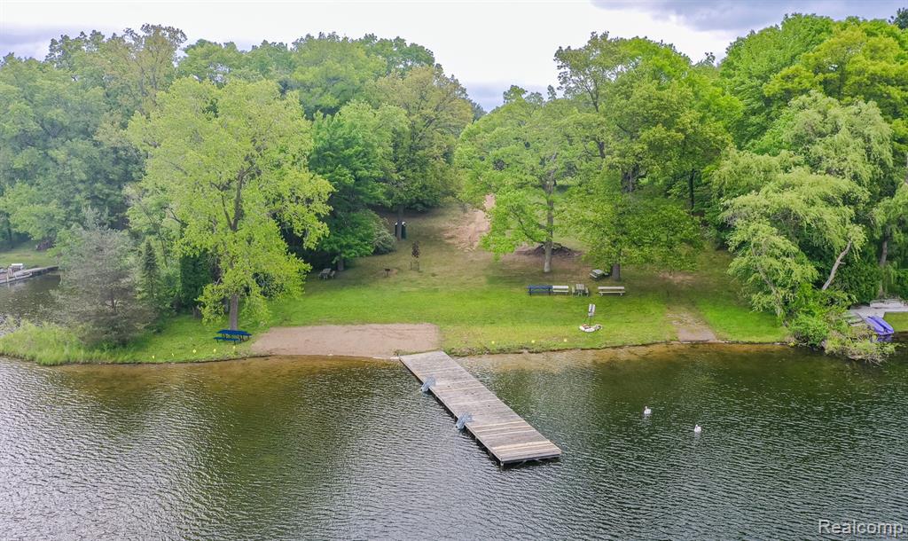 63 Lakeview Drive, Oxford, MI 48370 — Photo 35