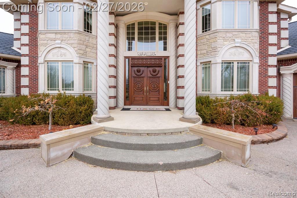 6616 Fairwood Drive, Dearborn Heights, MI 48127 — Photo 5