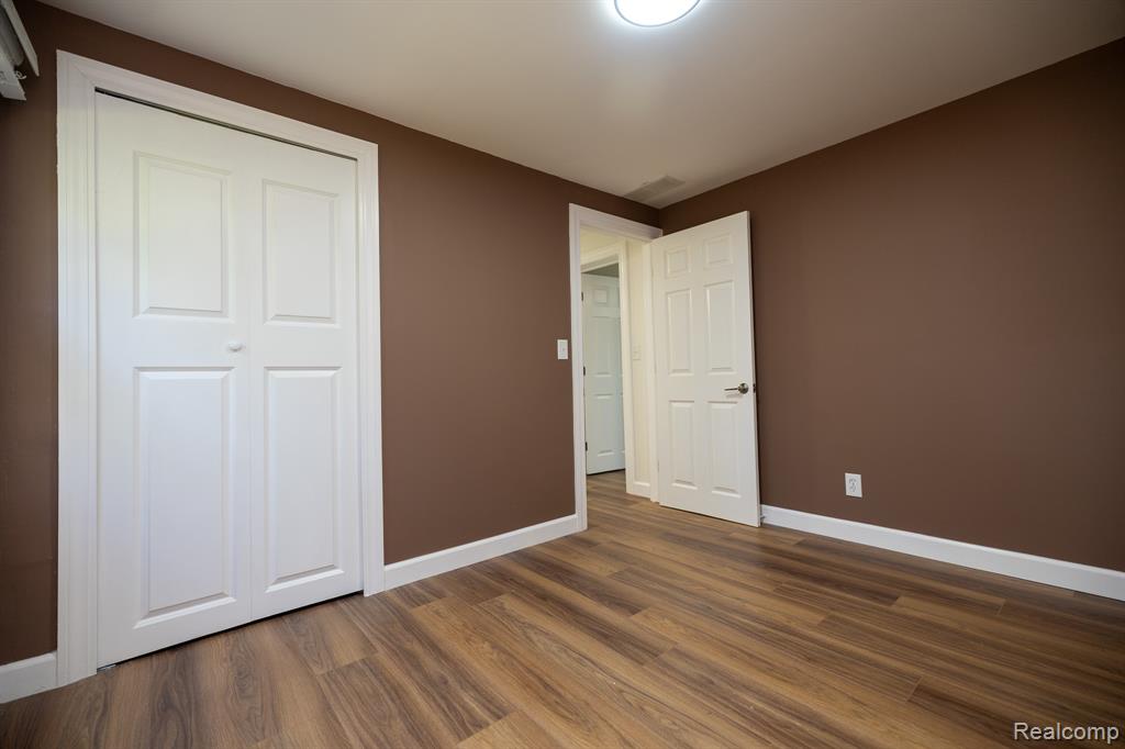 9650 Cooley Lake Road, White Lake, MI — Photo 16