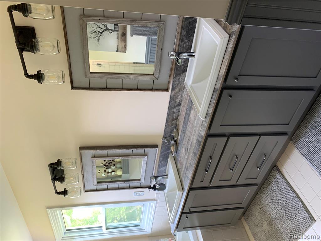 6060 Challis Road, Brighton, MI 48116 — Photo 22