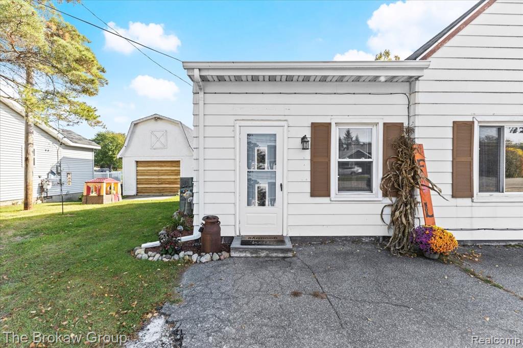 105 Center Street, Otisville, MI 48463 — Photo 7
