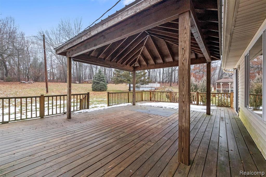920 W Davison Lake Road, Oxford, MI 48371 — Photo 25