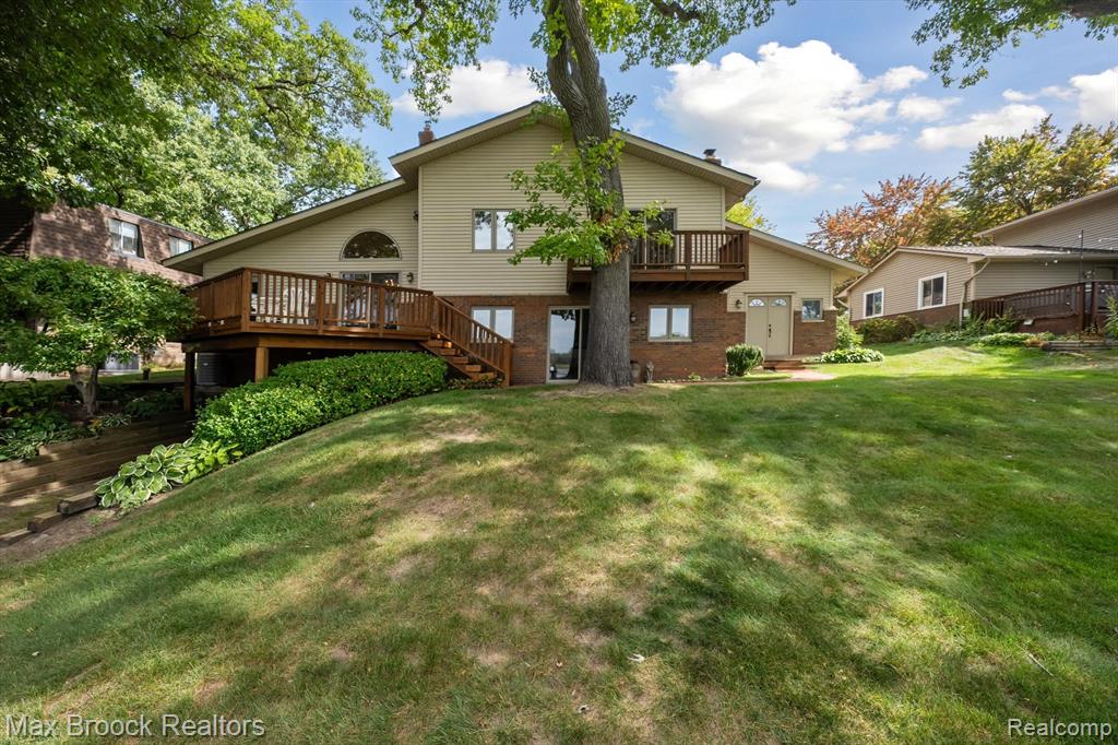6026 Venice Drive, Commerce Twp, MI 48382 — Photo 38