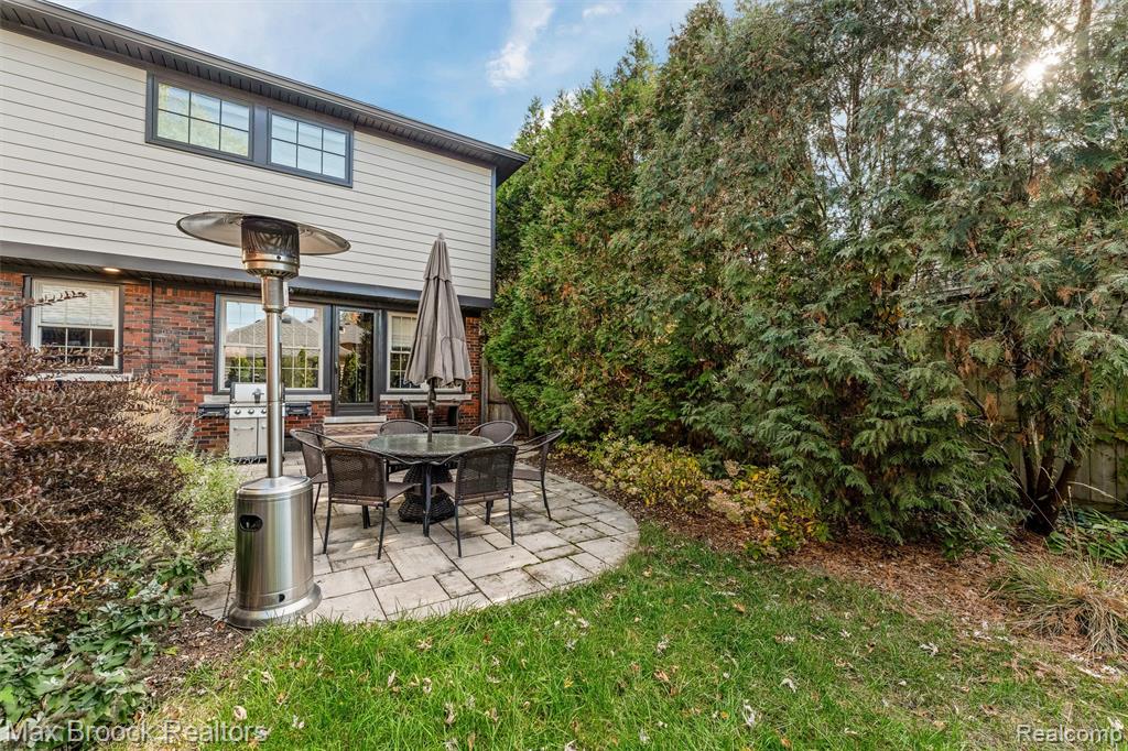 1425 Bedford Road, Grosse Pointe Park, MI 48230 — Photo 45