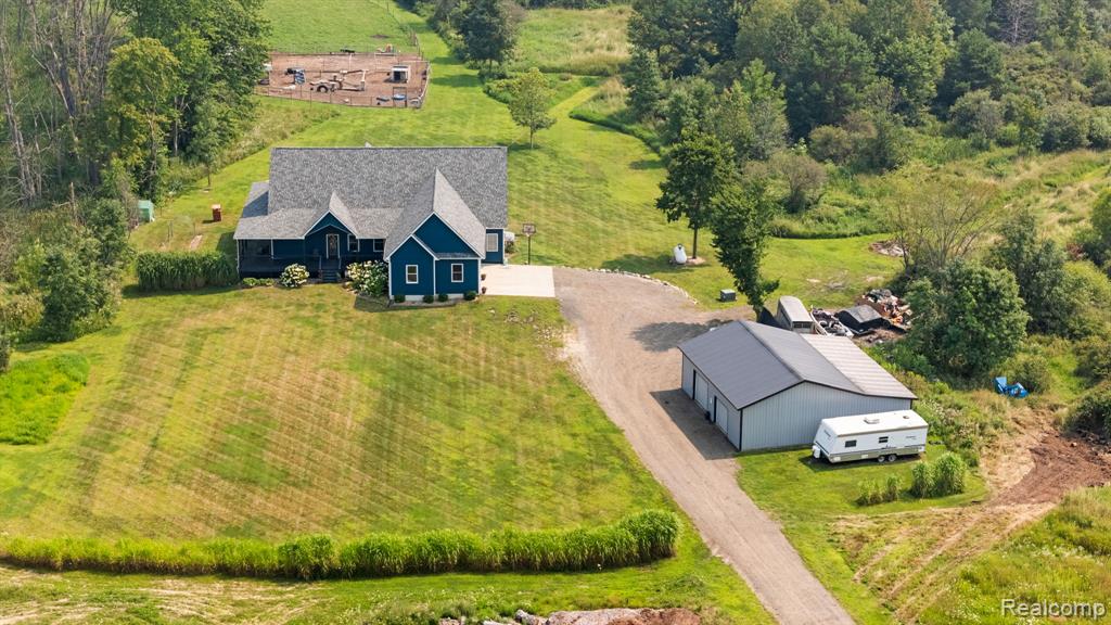 10465 Seymour Road, Gaines Vlg, MI 48436 — Photo 2