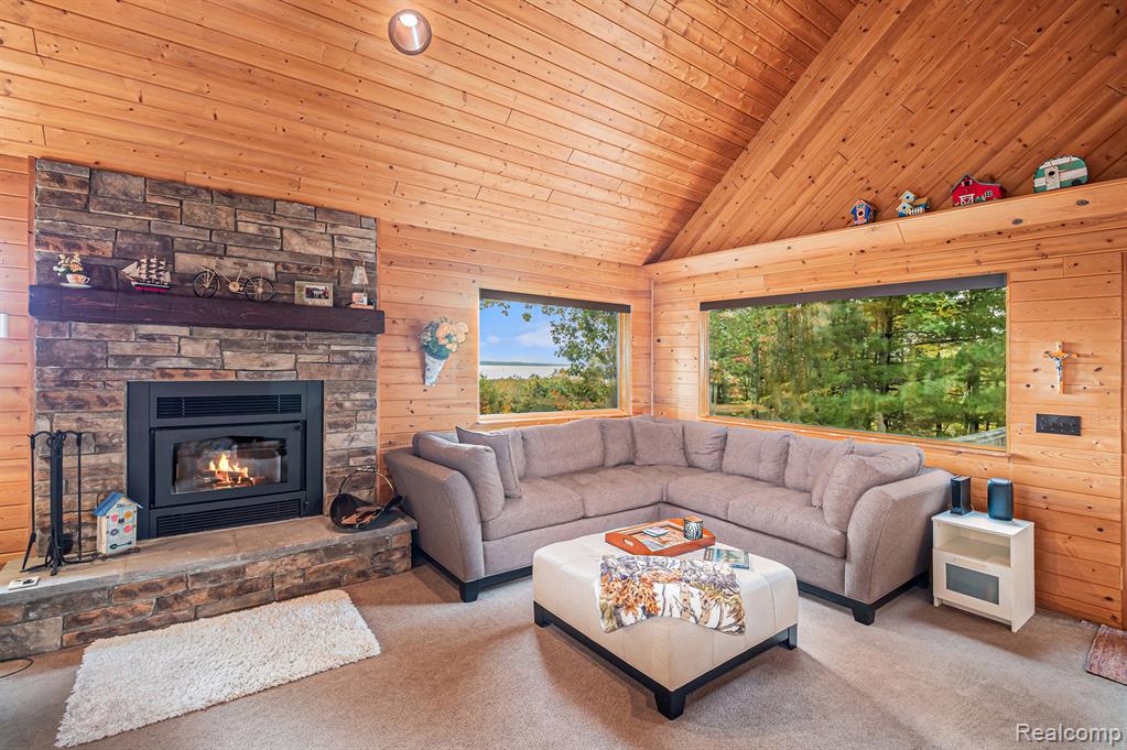 5959 La Canada, Harbor Springs, MI 49740 — Photo 8