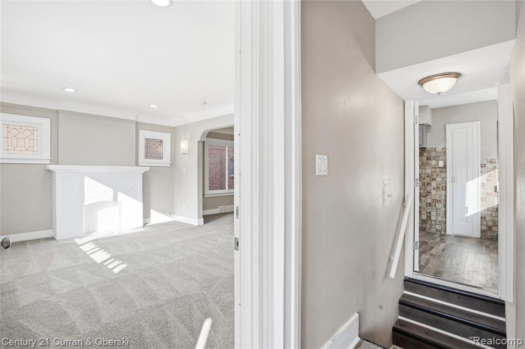 6640 Yinger Avenue, Dearborn, MI 48126 — Photo 2