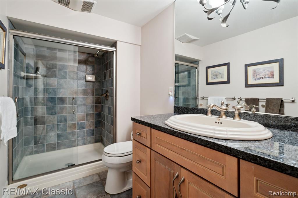 39508 VILLAGE RUN Drive, Northville, MI 48168 — Photo 32