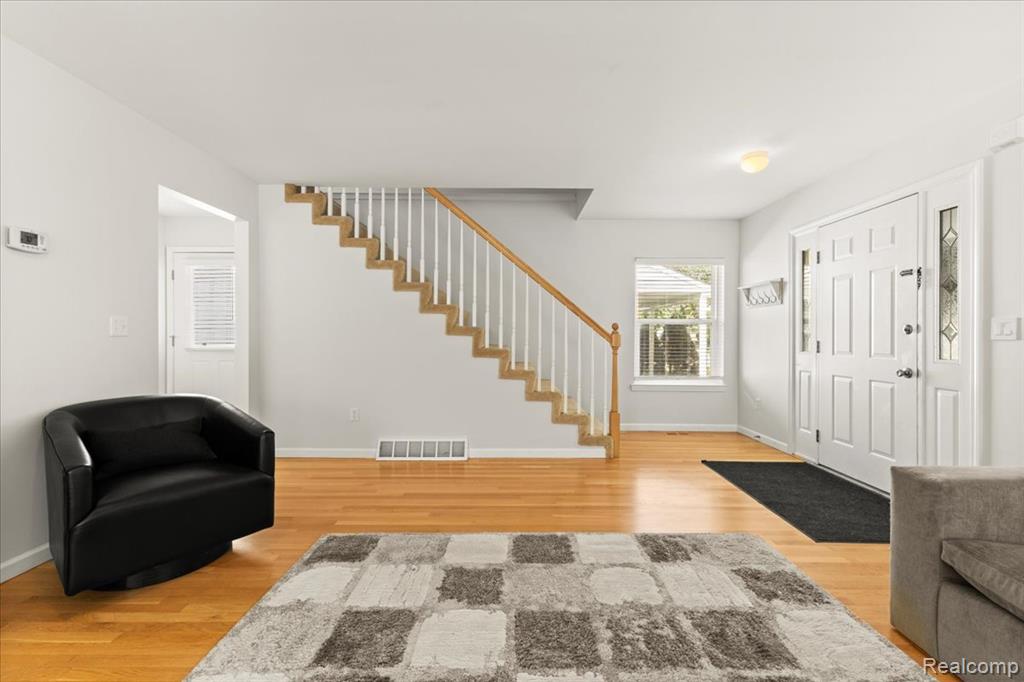 528 Marlin Avenue, Royal Oak, MI 48067 — Photo 3