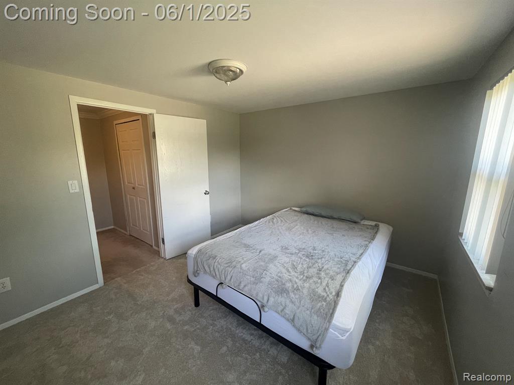 749 DUNEDIN Court, Rochester Hills, MI 48309 — Photo 16