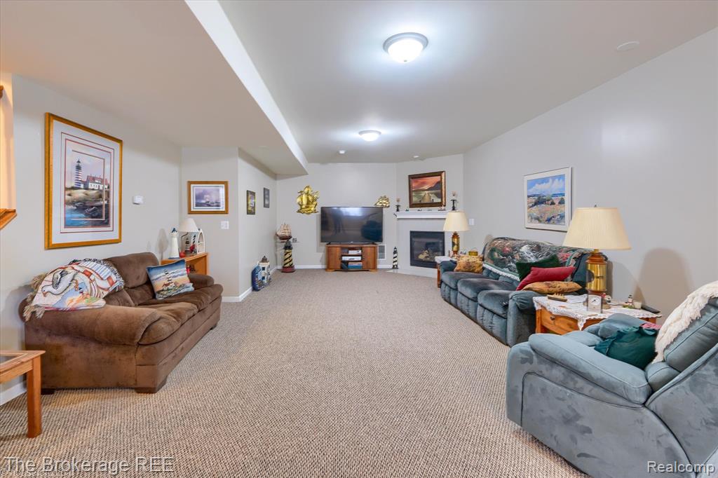 10047 Fox Run Drive, Davison, MI 48423 — Photo 60