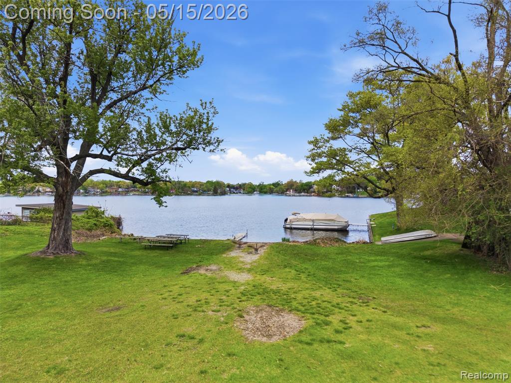 4241 Island Park Drive, Waterford, MI 48329 — Photo 45
