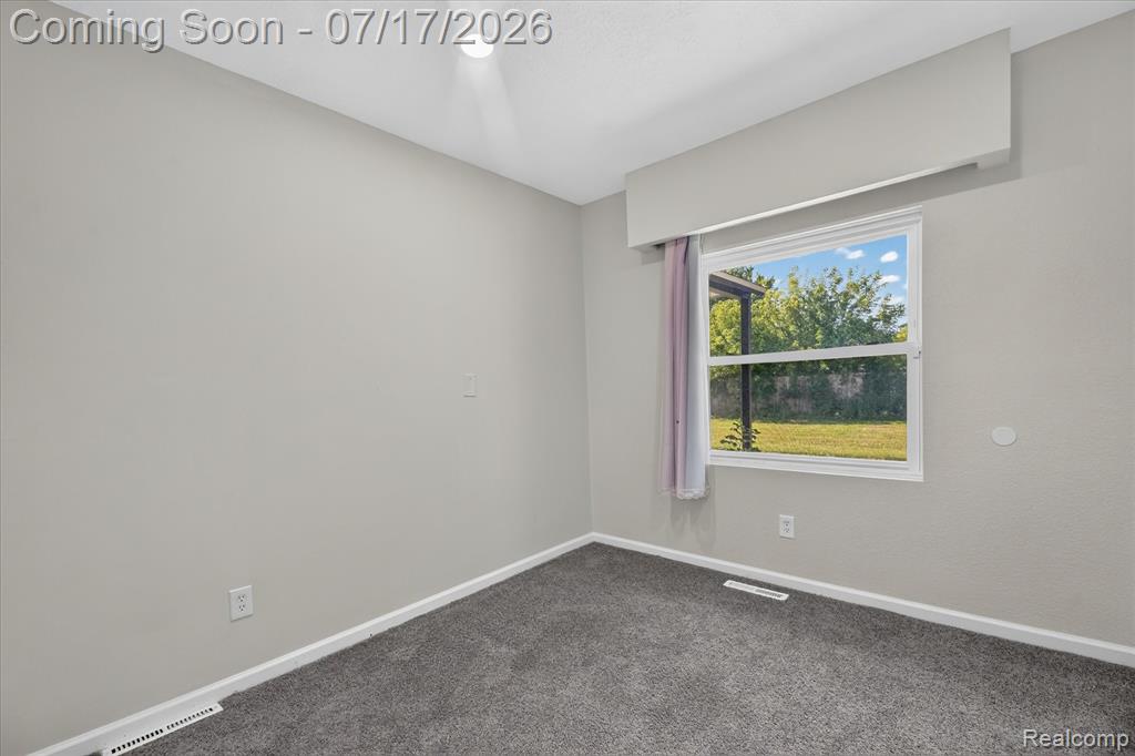 5200 Lapeer Road, Burton, MI 48509 — Photo 18