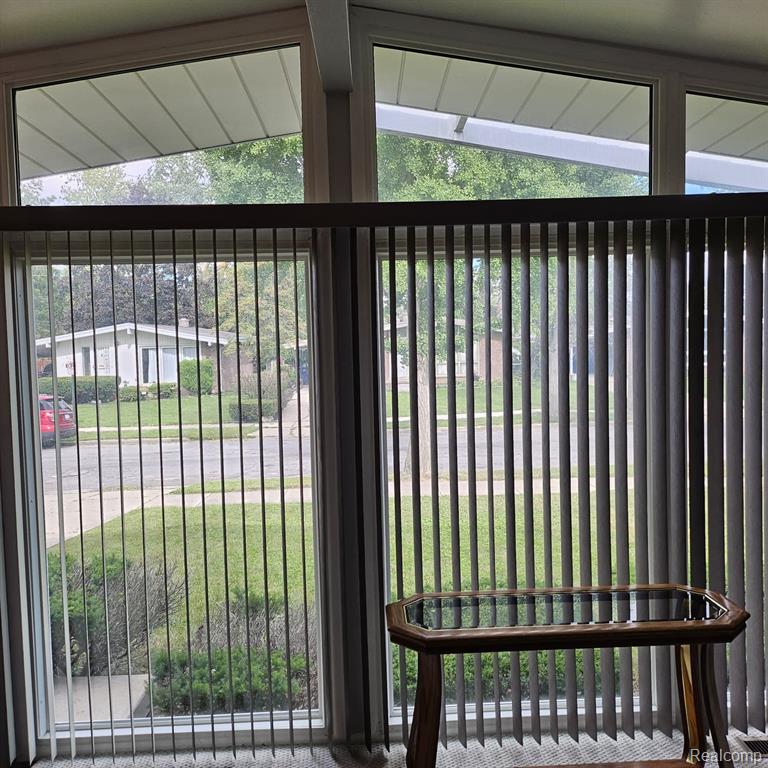413 Thors Street, Pontiac, MI 48342 — Photo 8