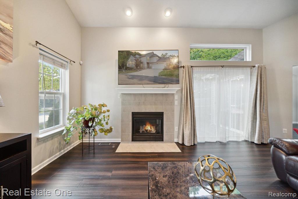 791 Milford Glen Court, Milford, MI 48381 — Photo 8