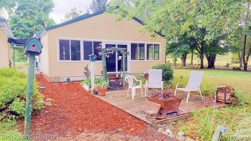 5104 CHESANING Road, Chesaning, MI 48616 — Photo 55
