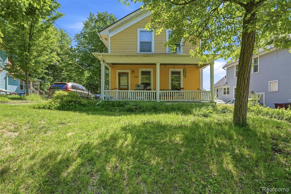 604 Spring Street