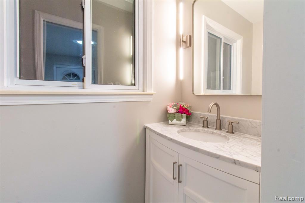 48351 Forbes Drive, Chesterfield, MI 48047 — Photo 26