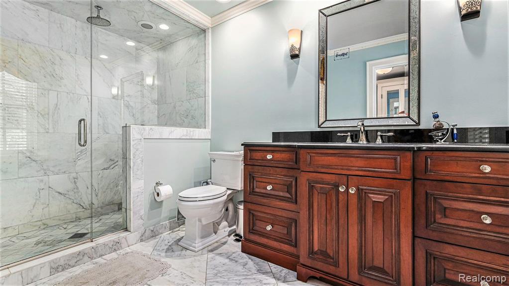 97 TOURAINE Road, Grosse Pointe Farms, MI 48236 — Photo 29
