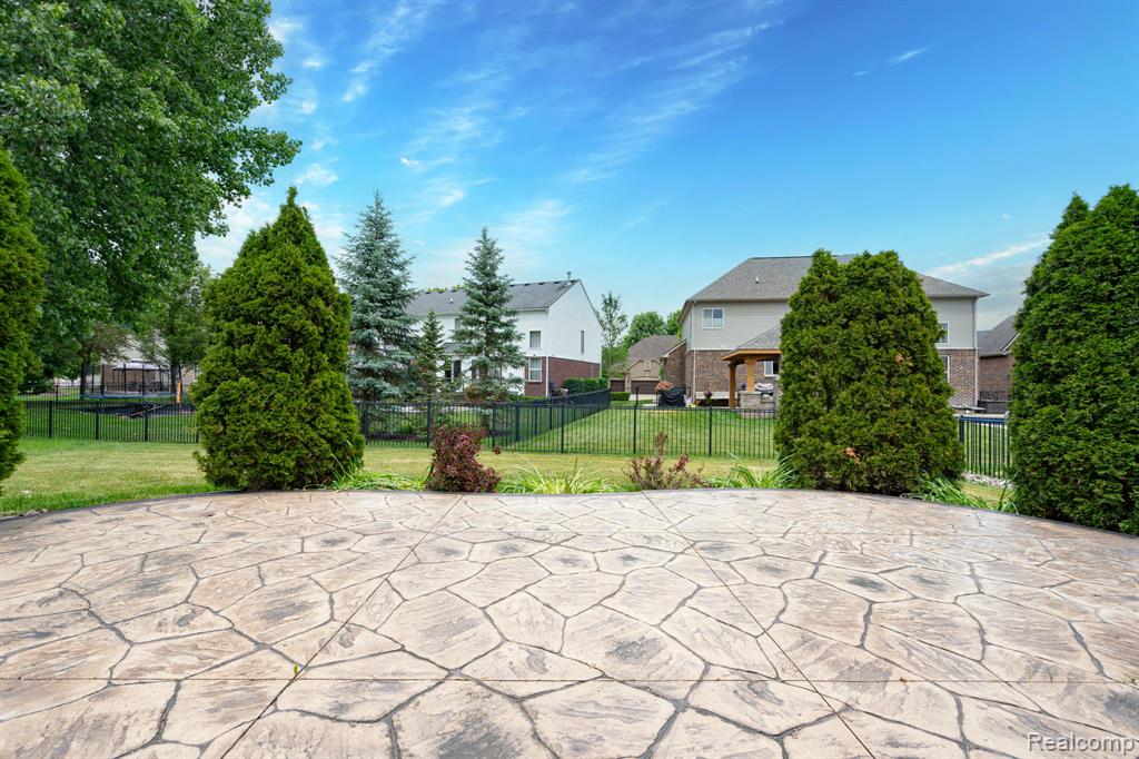 47248 Malburg Way Drive, Macomb, MI 48044 — Photo 11